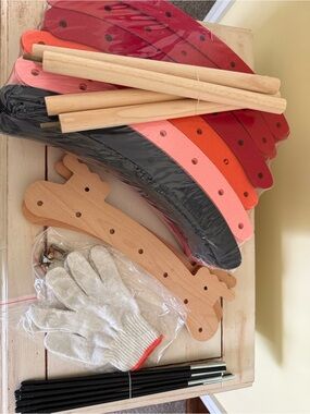 Felt Cat Scratcher Bed